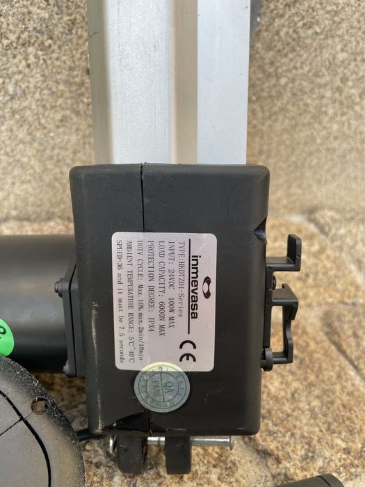 Braço extensível elétrico