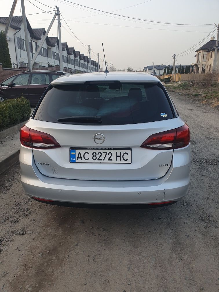 Продам авто Opel astraK