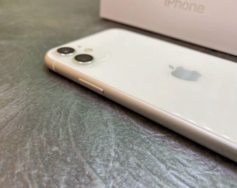 Apple iPhone 11 8 128gb White