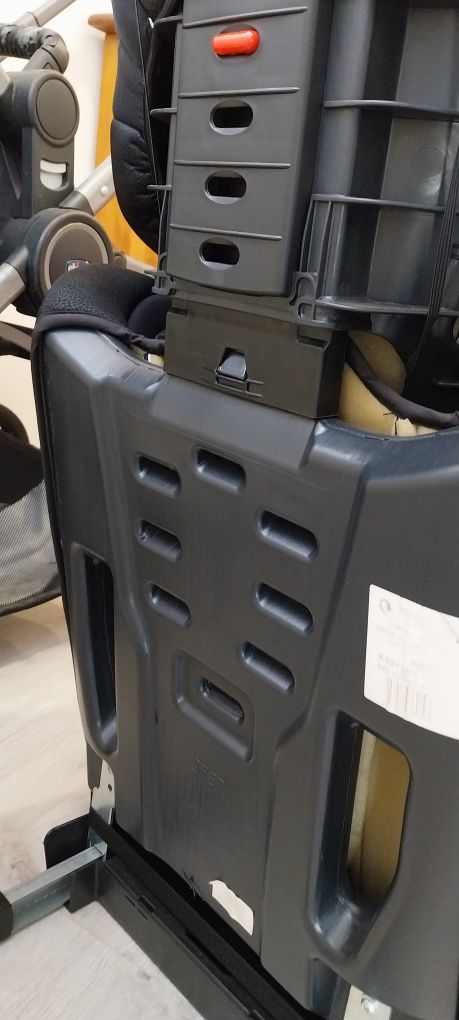 Vendo Cadeira auto isofix 15-36kg zippy