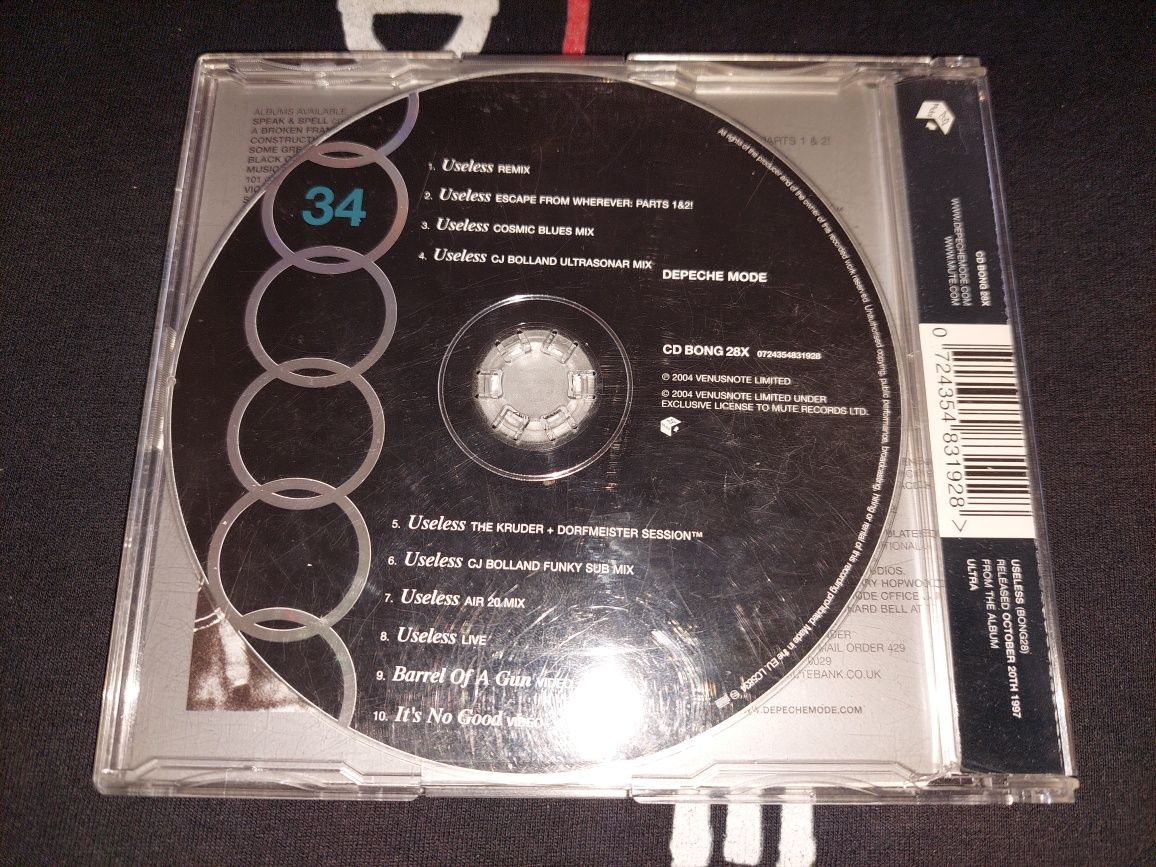 Depeche Mode Useless CD BONG 28X ( 34 ) 10 Tracks 2005