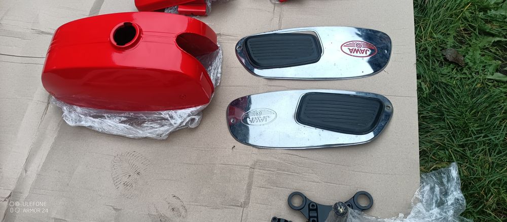 Хром накладки резинові бака ява