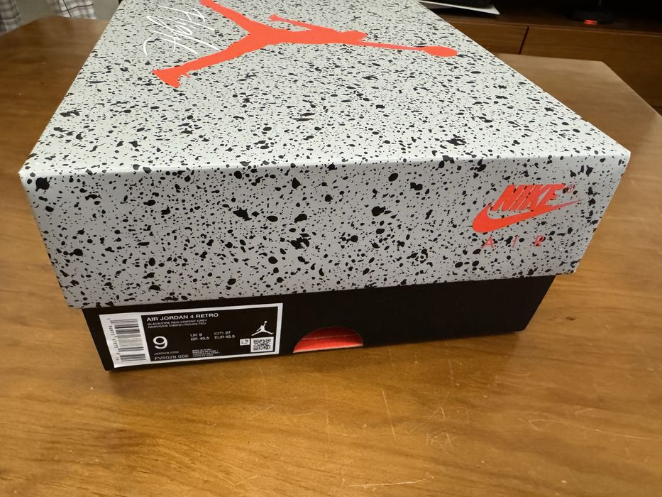 Jordan 4 Retro “Bred”