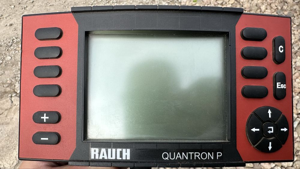 Rozsiewacz nawozów Kuhn Axera 1102 H - EMC Rauch Axis