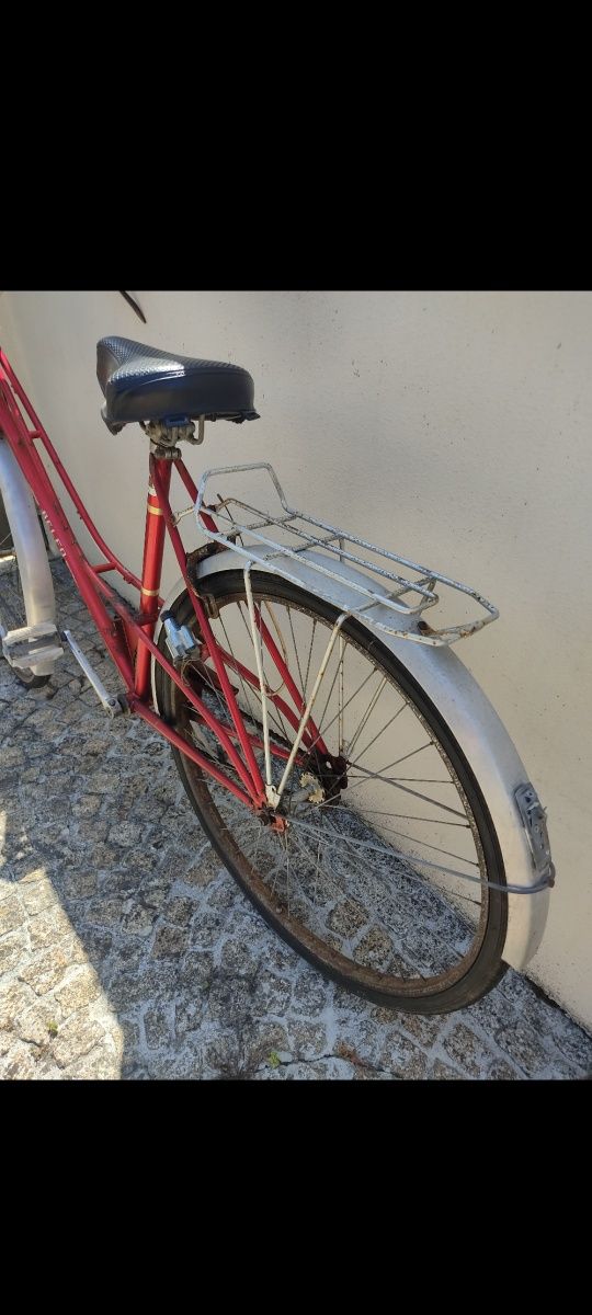 Bicicleta Motobecane para desocupar