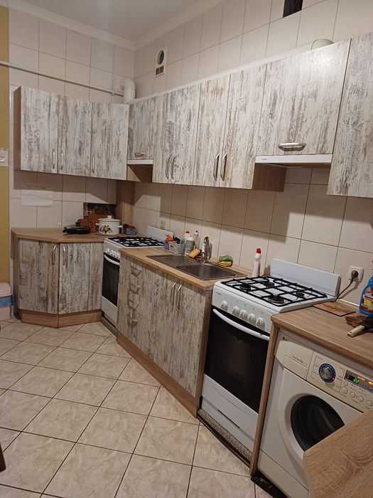 Подобово, центр, в р-ні "Сільпо", документи, затишне розташування.