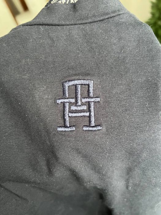 Футболка в ідеальному стані Tommy Hilfiger