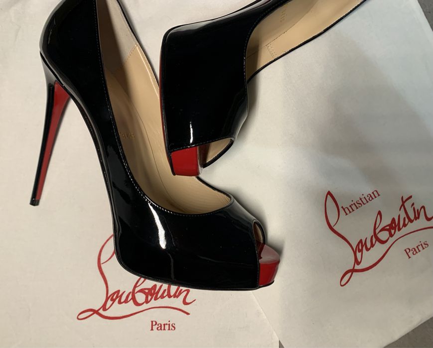 Приголомшливі туфлі  Christian Louboutin New Very Prive  оригінал