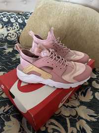 Nike Huarache рожеві