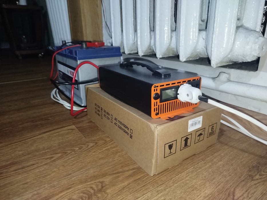 Продаю инвертор на 3000 ват.