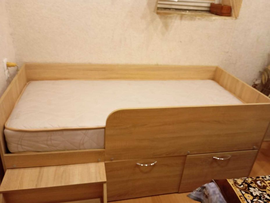 Продам детский диван