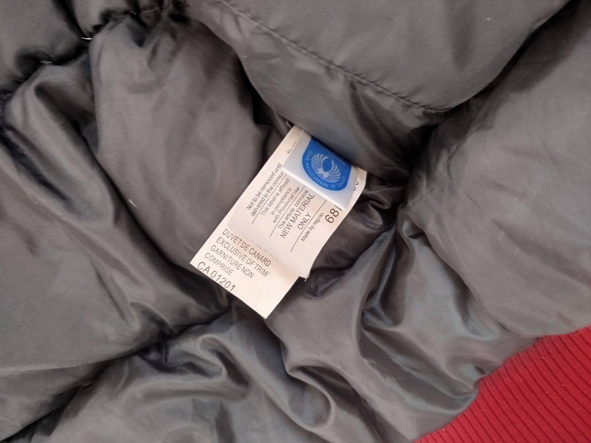 Canada Goose damska puchowa kurtka Bomberka S
