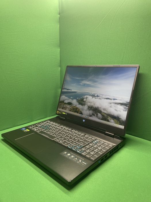 Acer Predator PHN16-71 i7-13700HX / RTX 4060 8 gb/ 16GB / 1TB / 165Гц