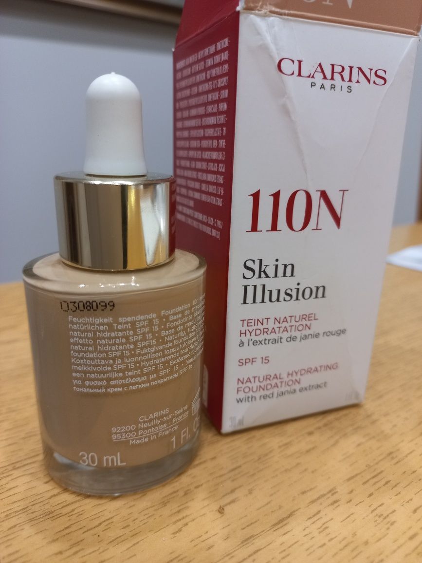 Clarins Skin illusion 110N podkład raz użyty