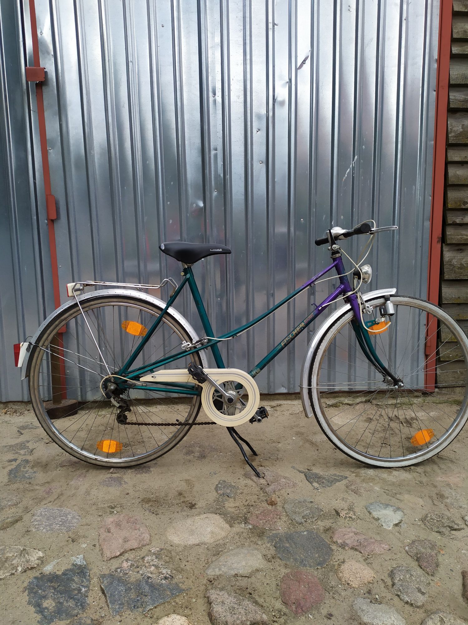 Sprzedam rower z przerzutkami damski
