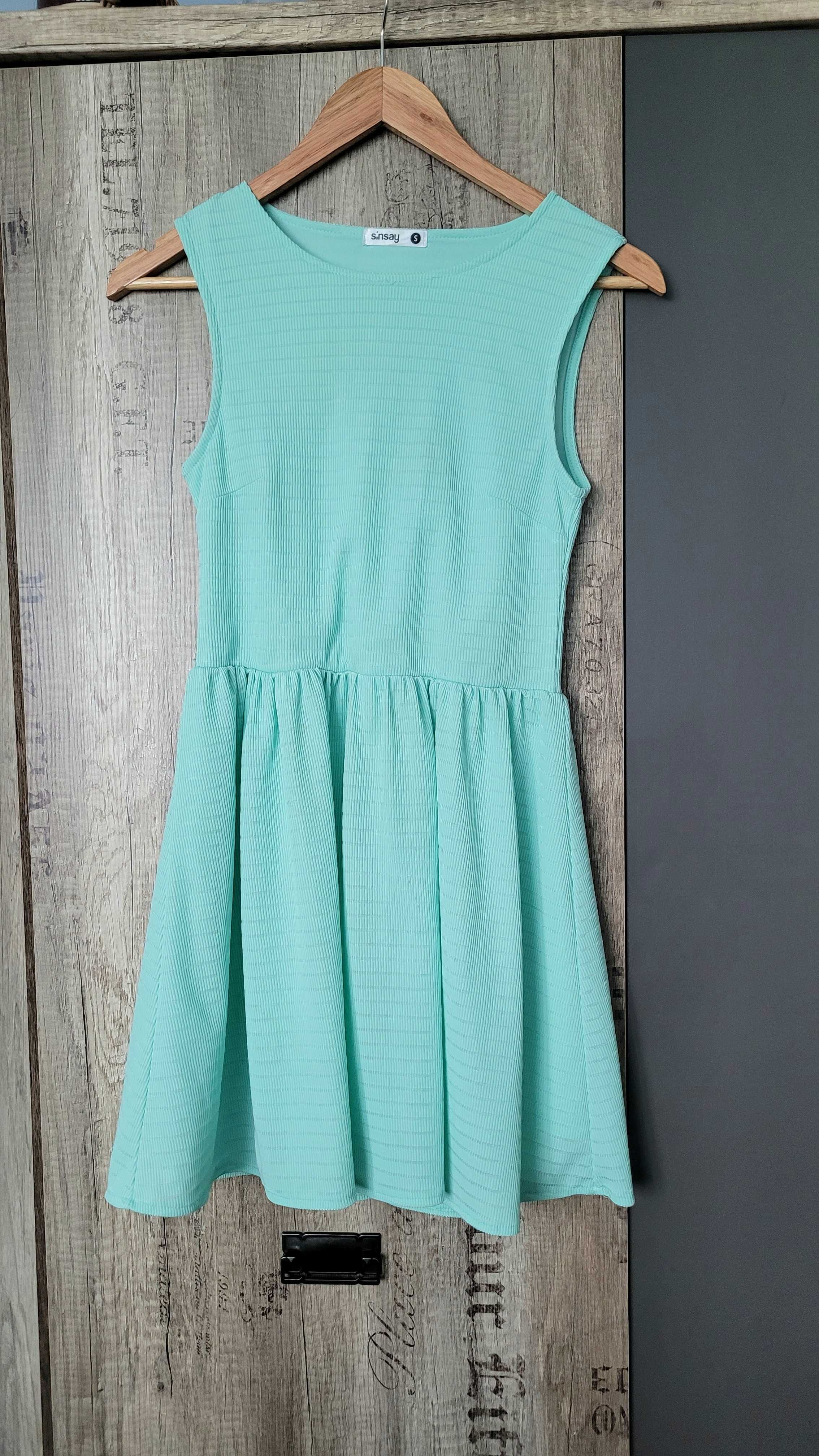 Zielona miętowa zwiewna krótka mini sukienka na lato wakacje 36 S
