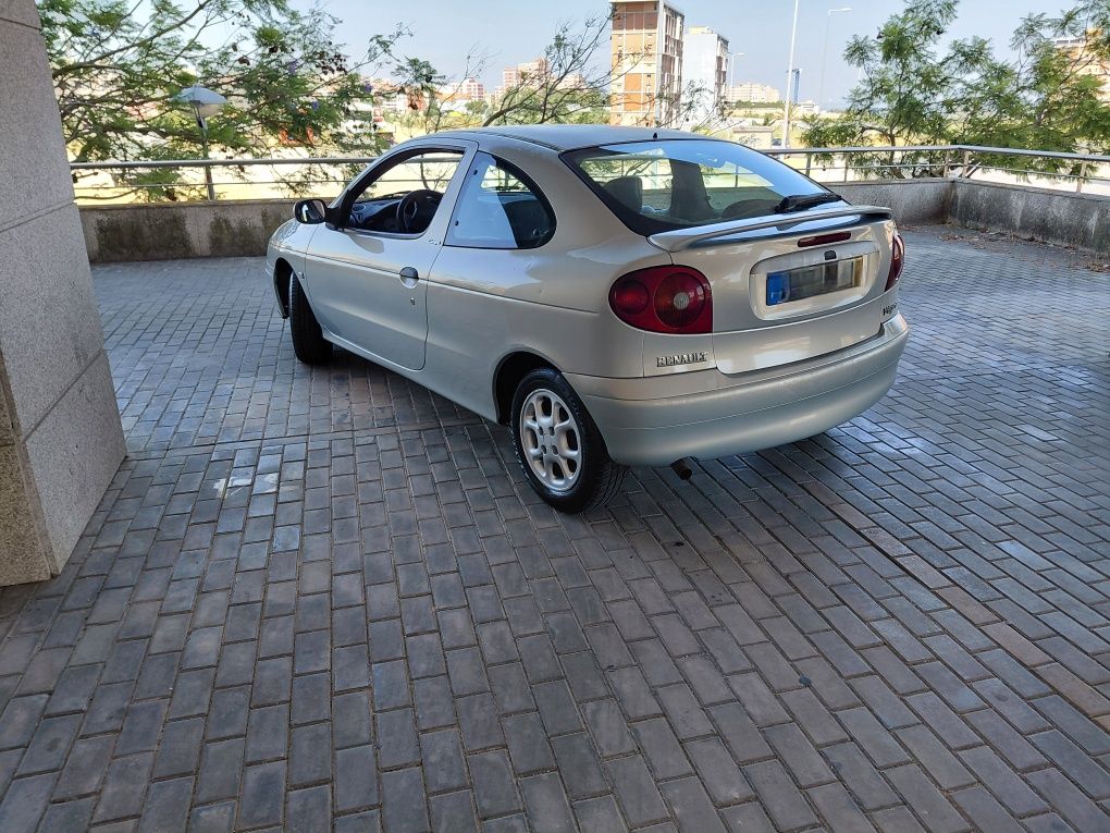 Renault megane coupé 1.4 16v