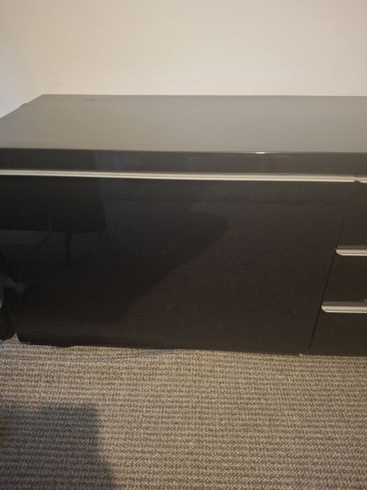 Móvel Tv preto Ikea