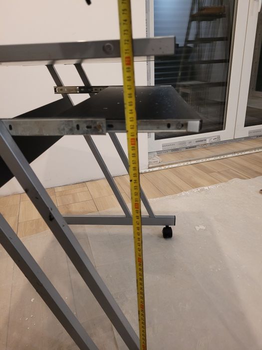 Biurko stolik pod komputer