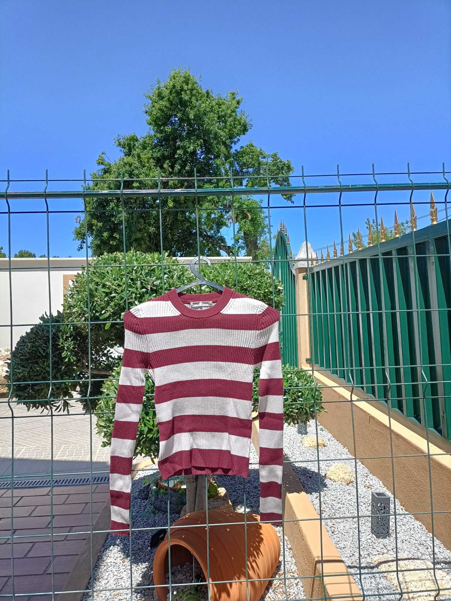 Camisola às riscas
