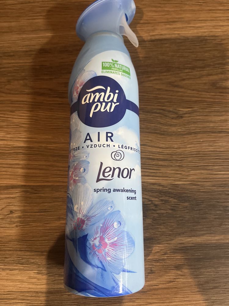 Odświeżacz powietrza Ambi Pur Air Spray Lenor 300 ml
