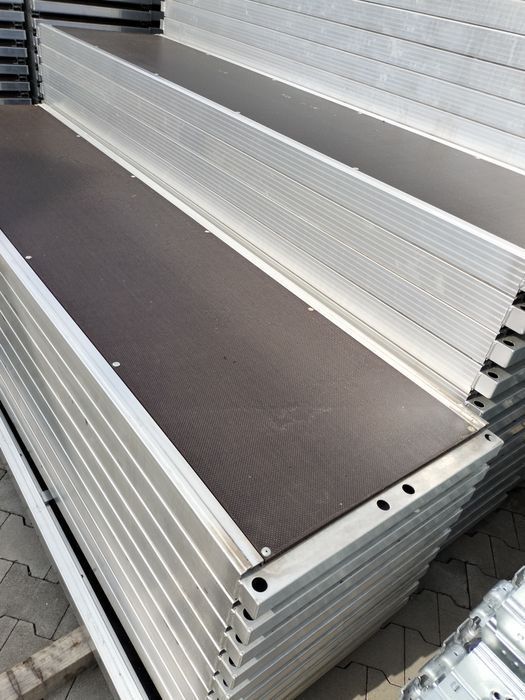 Rusztowanie aluminiowe 200m2 pletak