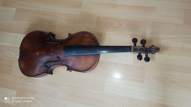 продам скрипку Stradivarius