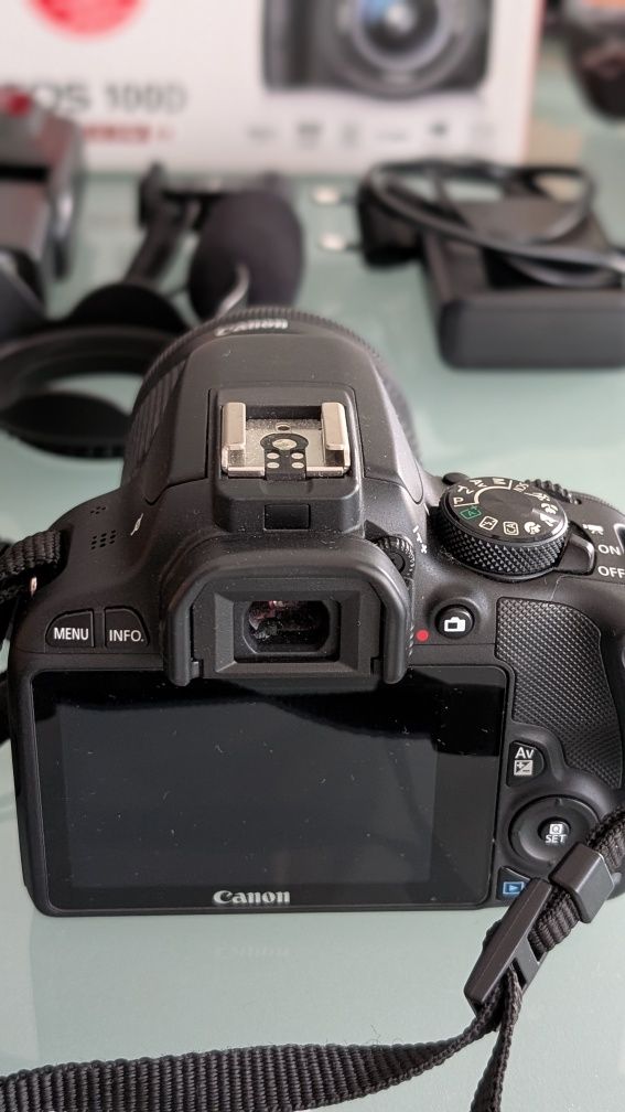 Canon EOS 100D c/ muitos extras