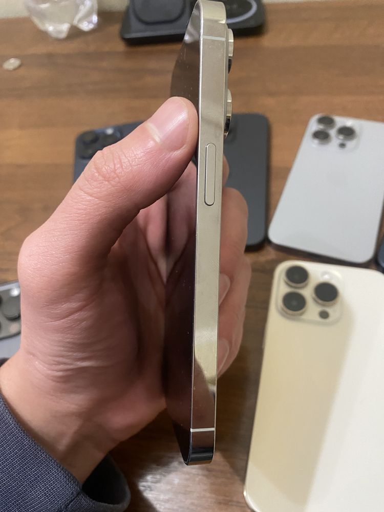 Продам iPhone 14 pro/ 15 pro