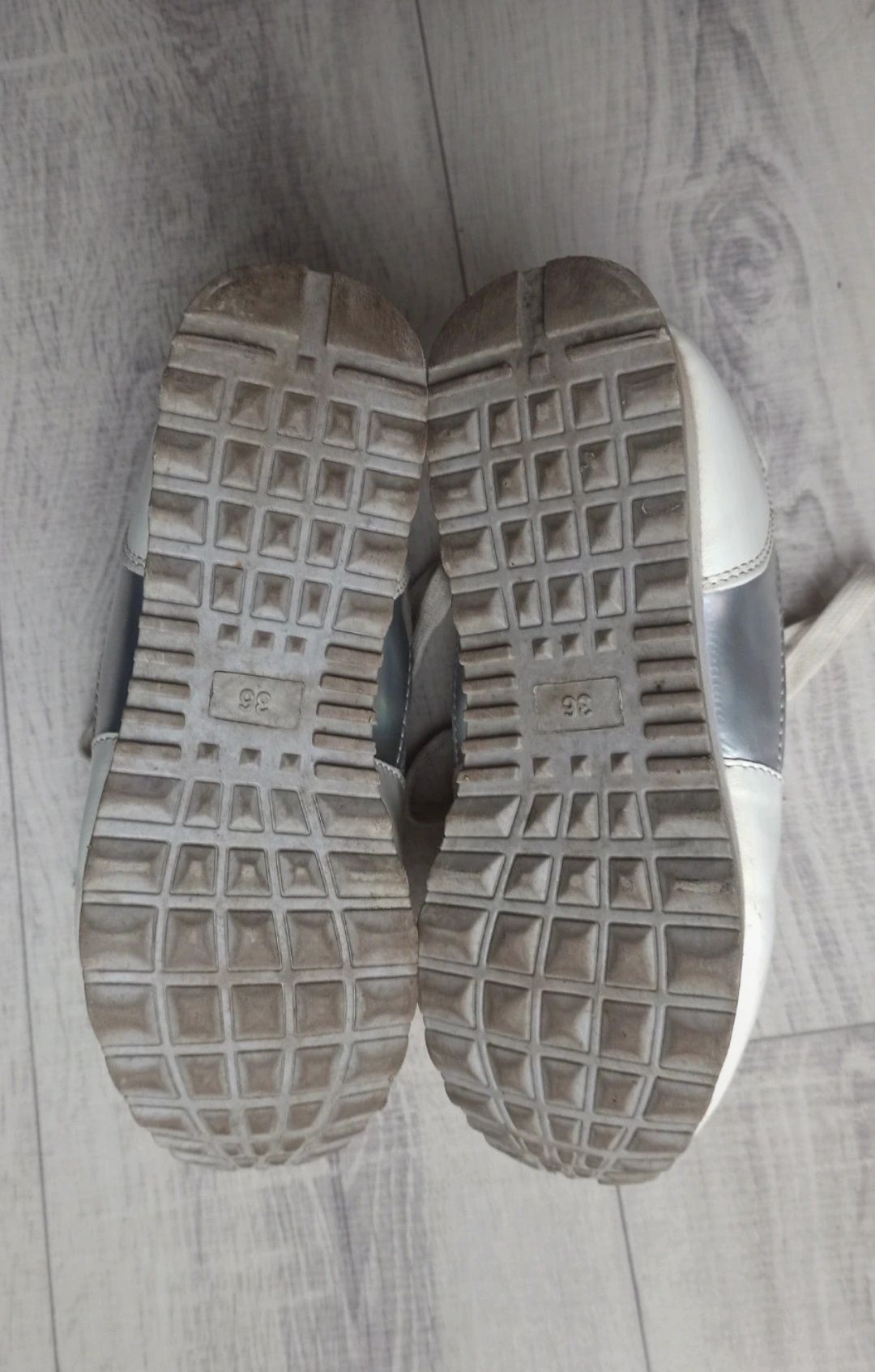 buty na wysokiej podeszwie platformie sneakersy ze wzorem skóra węża