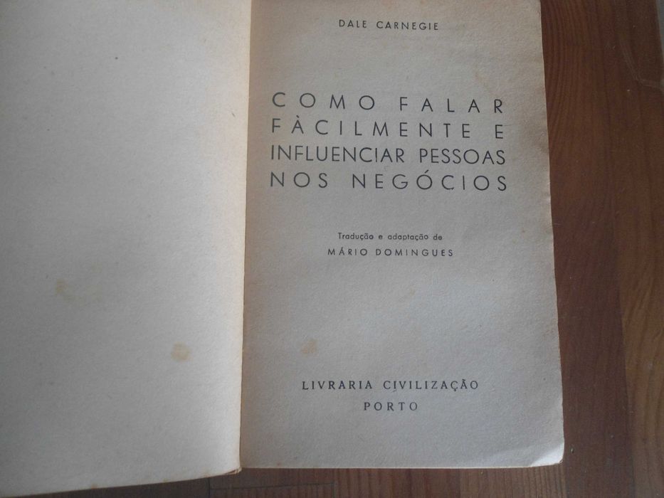 Como Falar Facilmente e interessar pessoas em negócios-Dale carnegie