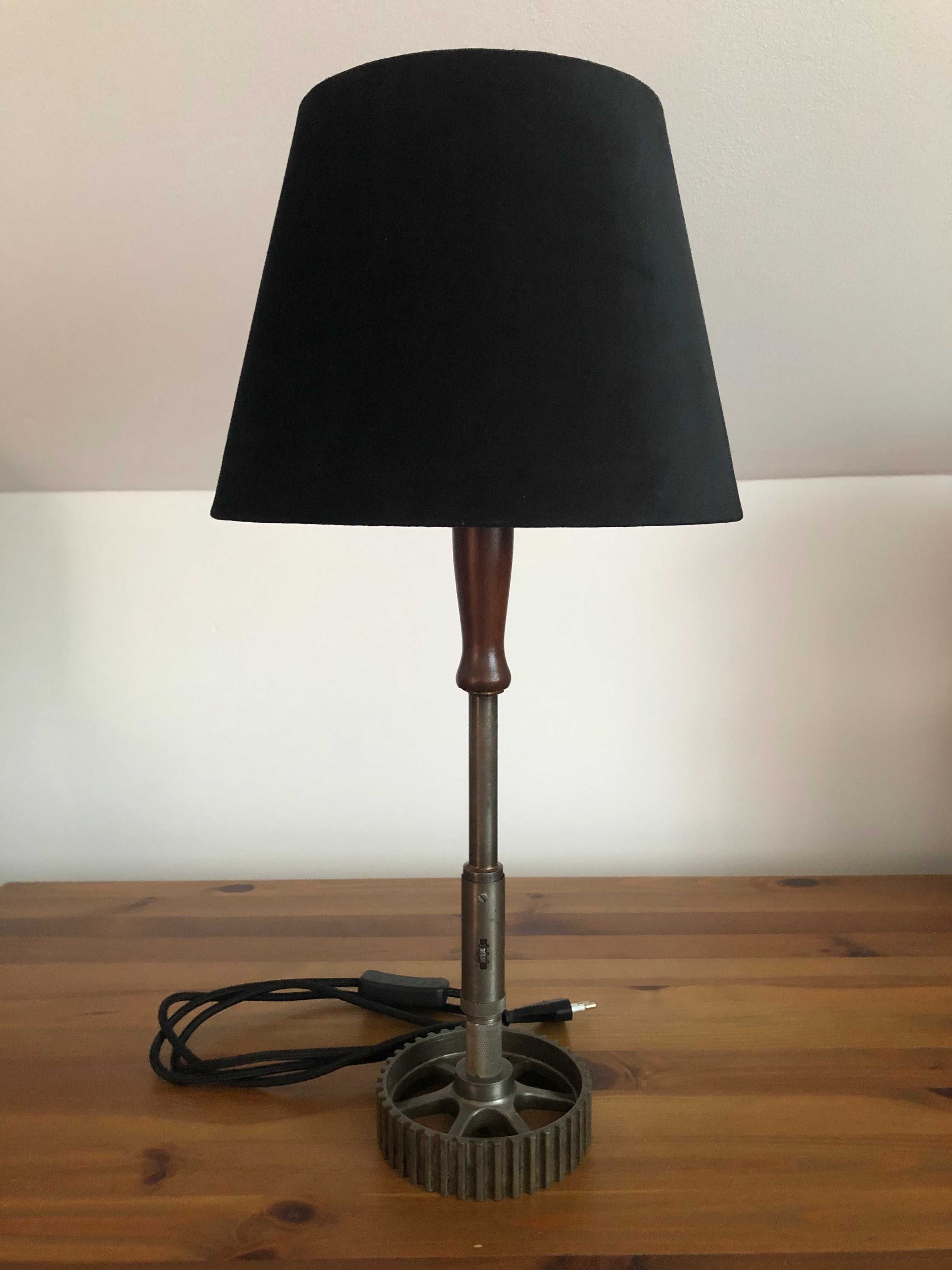 Oryginalna lampa stołowa w stylu industrialnym - nowa, rękodzieło