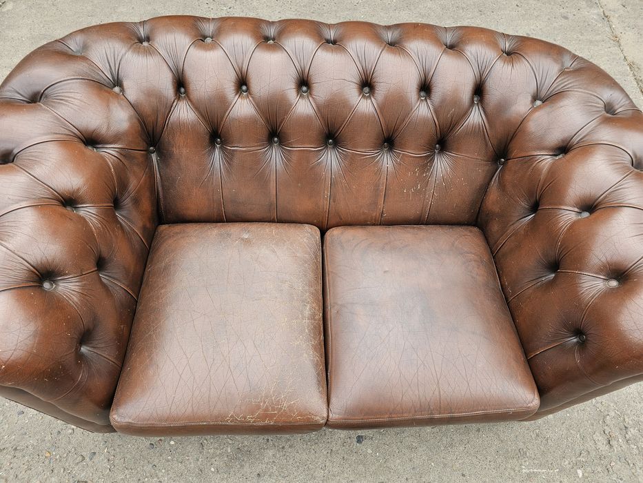 Sofa Chesterfield skórzana brązowa 140cm
