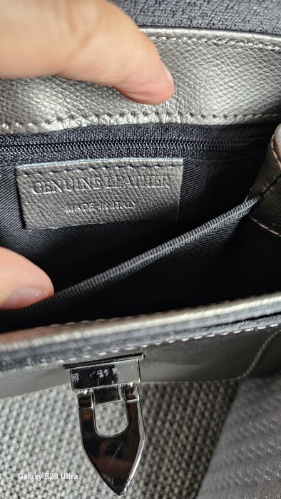 Skórzana torebka damska mała