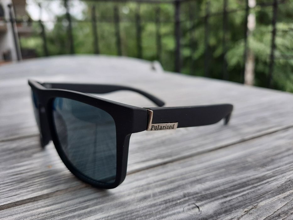 Okulary czarne przeciwsłoneczne