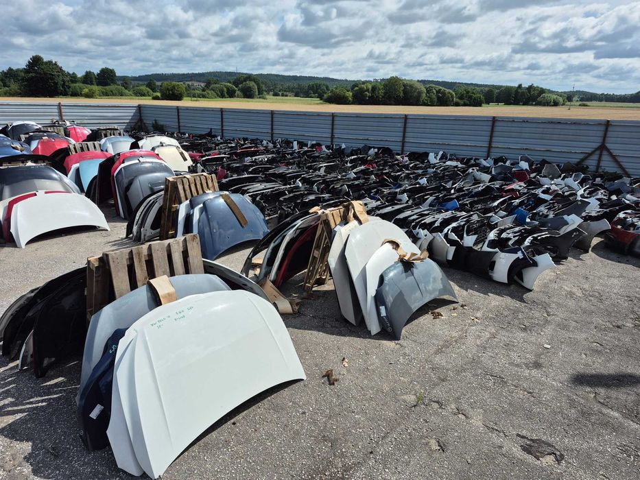 Części Maska Zderzak Błotnik Lampa Silnik Skrzynia Biegów Hurt