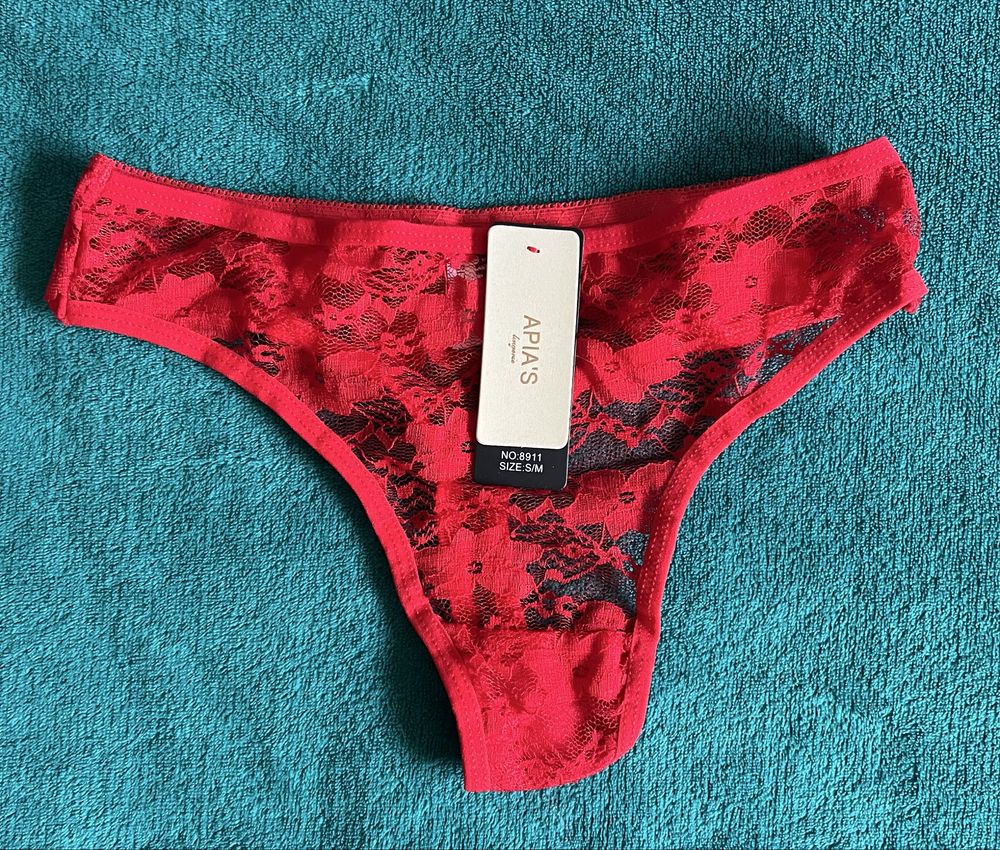 Nowe stringi, roz. S, M, L!