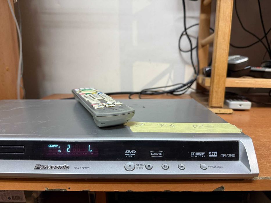 Odtwarzacz CD/DVD Panasonic S325