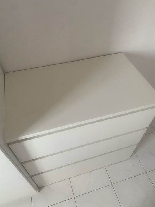 Comoda Ikea usado