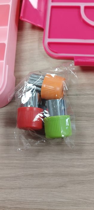 Pojemnik na lunch różowy