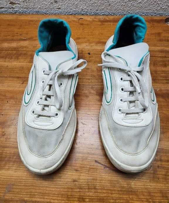 Ténis verdes e brancos 43