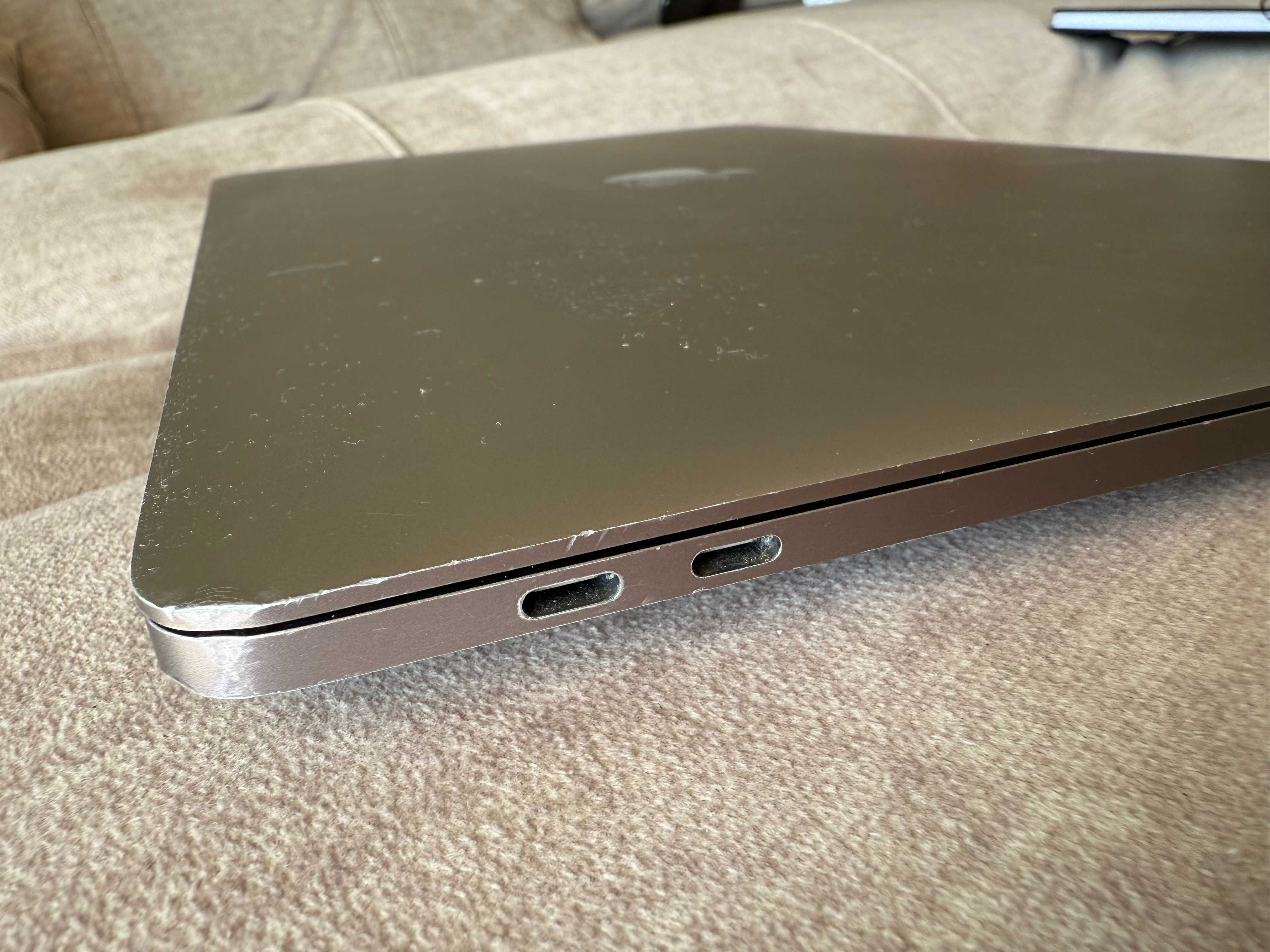 MacBook Pro 15" Retina Touch Bar (2018) — i7 | 16GB RAM | 512GB SSD