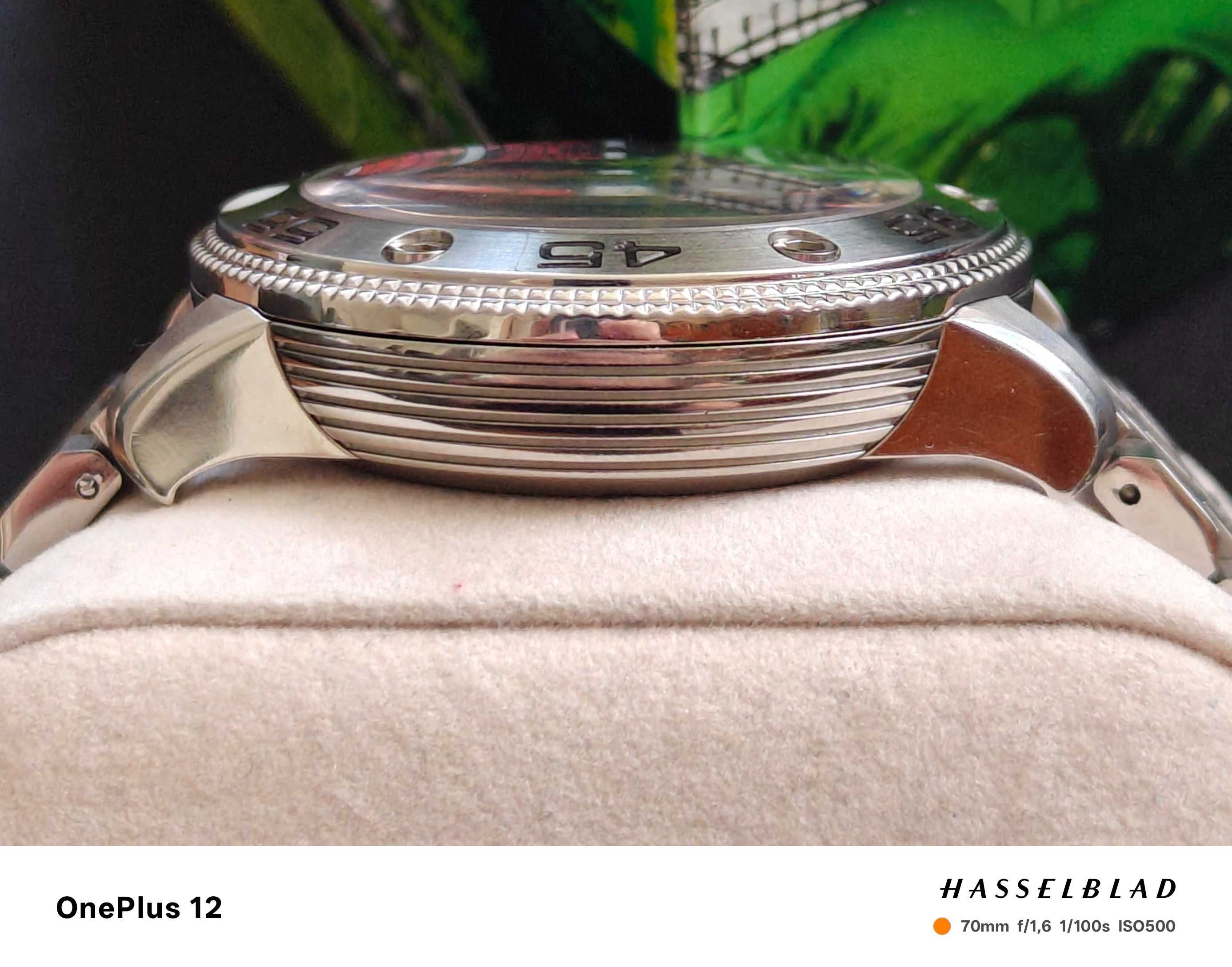 Zegarek Helix Octo Diver - 300m, Swiss Movement, Szafir