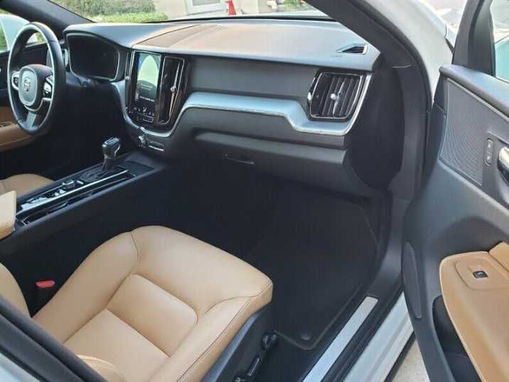 Volvo XC60 T5 Momentum 2020