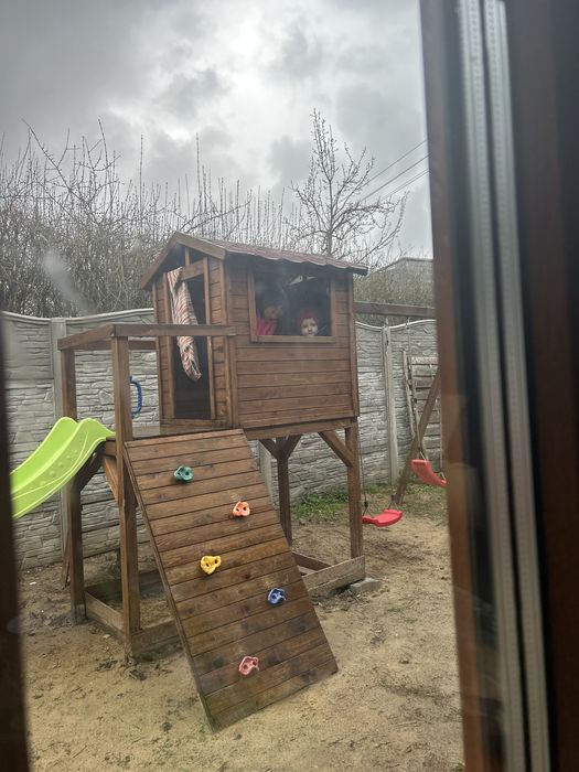 Sprzedam plac zabaw dla dzieci