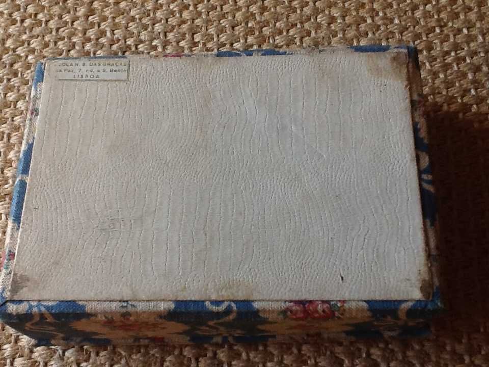 Caixa de costura com chita de Alcobaça, vintage