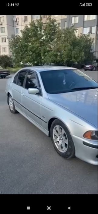 Продам бмв е39 520i