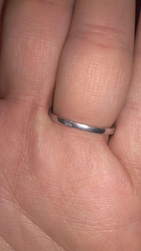 Кольцо серебряное с сапфирами нат.