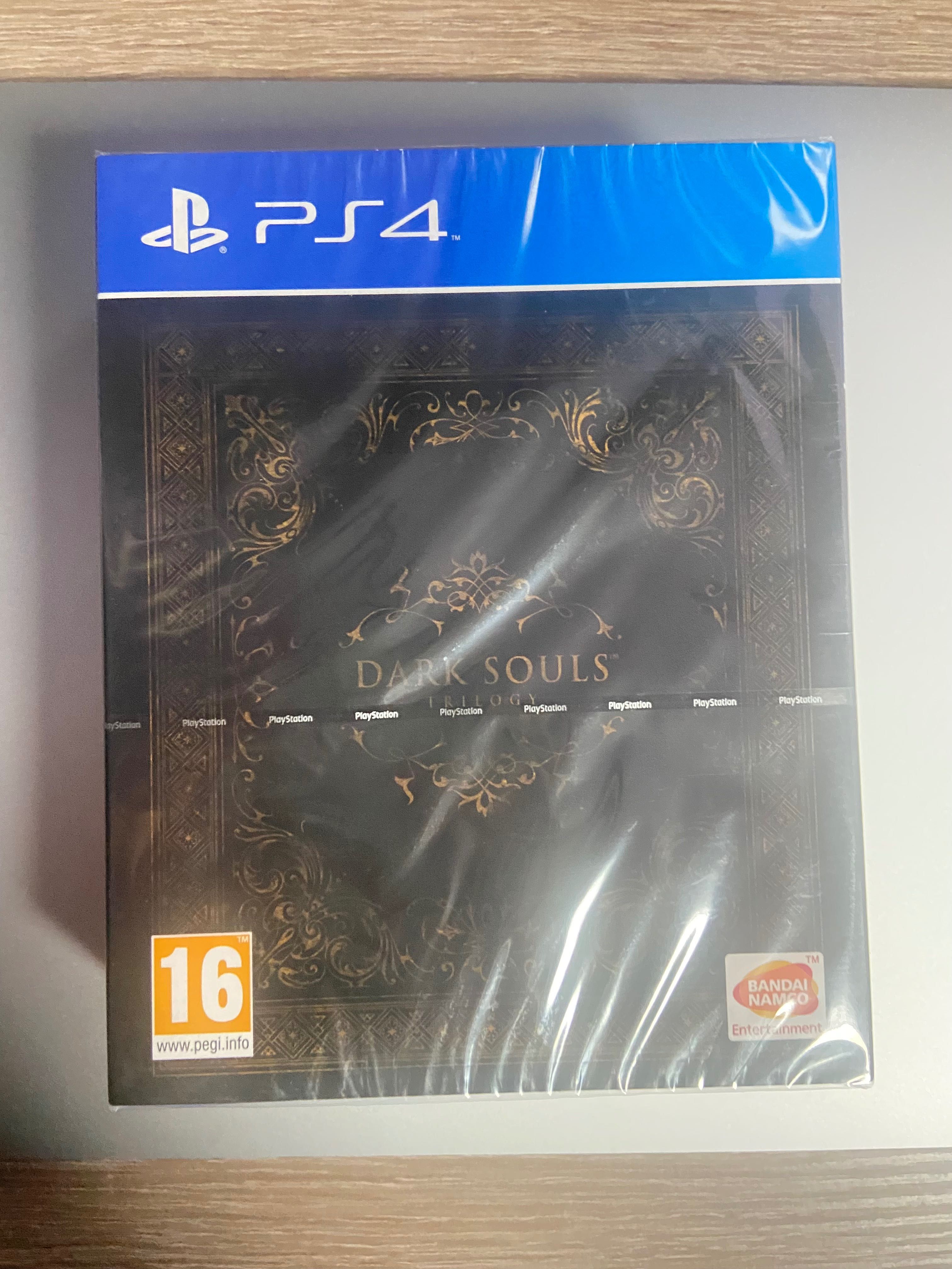 Диски PS4 DARK SOULS TRILOGY (рос титри)