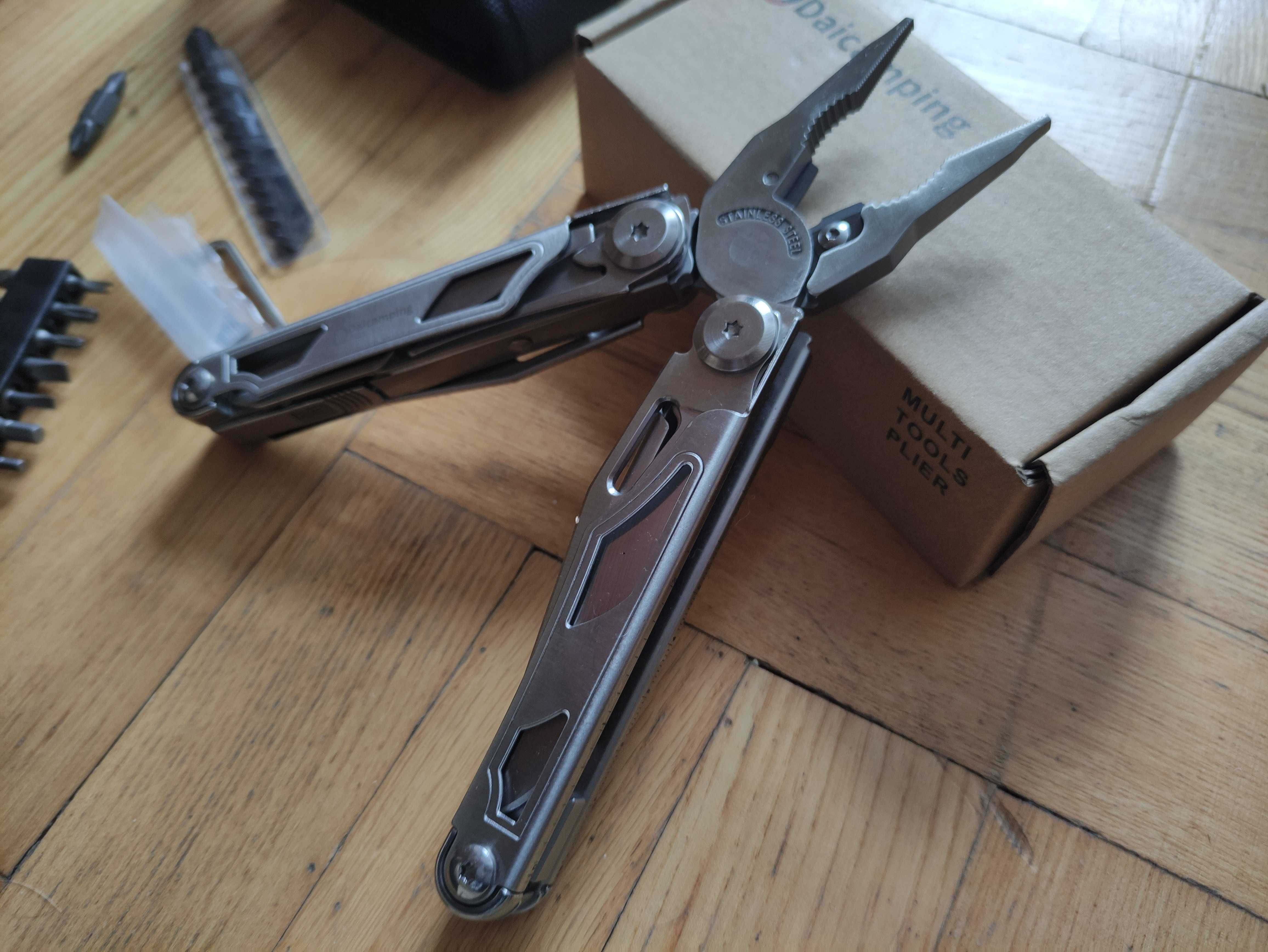 Daicamping DL30 Multitool narzędzie wielofunkcyjne + etui Multitool